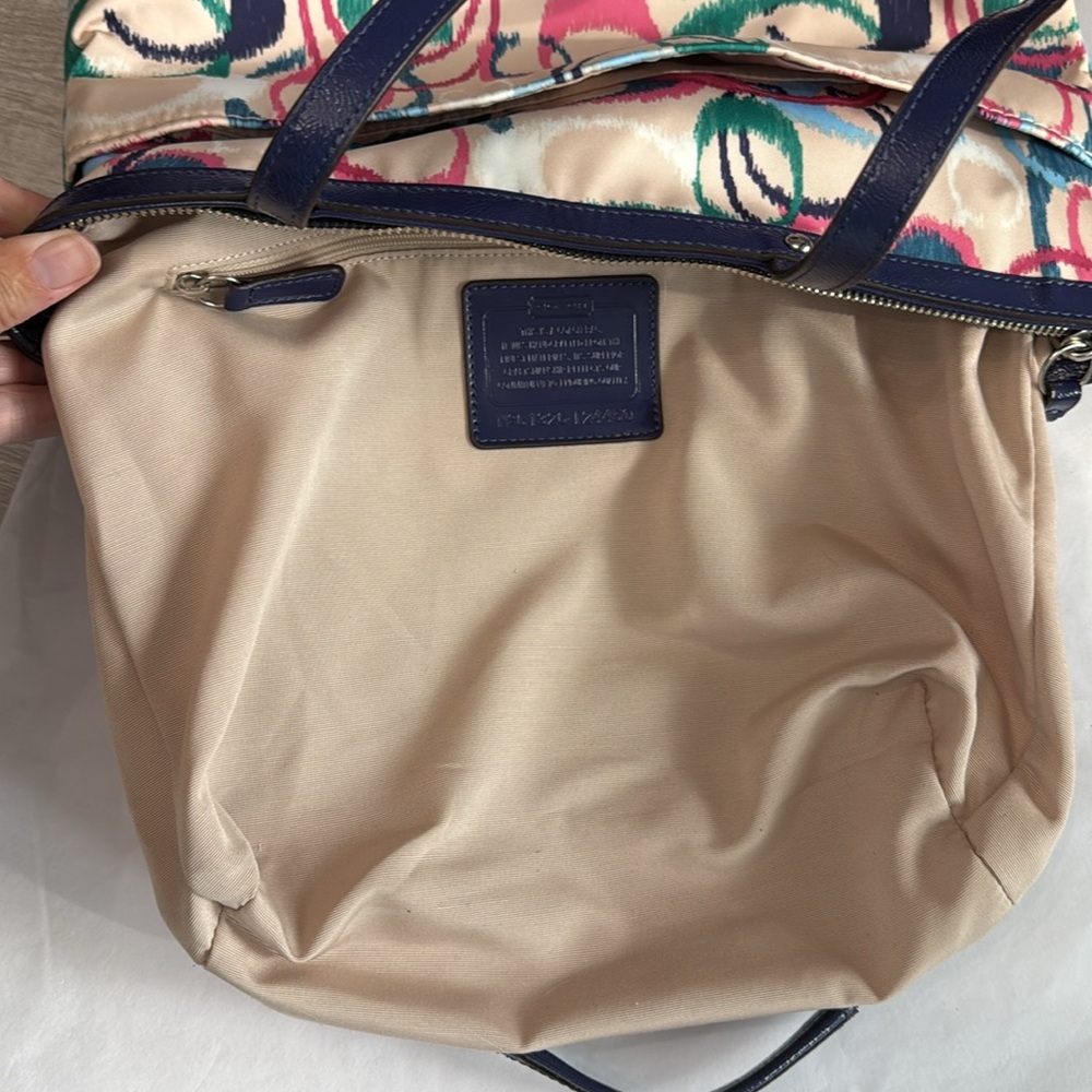 NWOT Coach Ikat Scribble Vintage Signature Top Zip Tote Purse - Picture 8 of 9